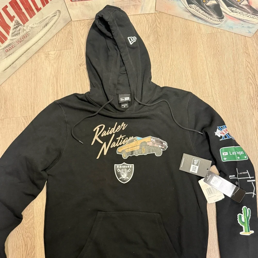 New Era NFL Las Vegas Raiders Nation Low Rider Men's Small Black Pullover Hoodie
